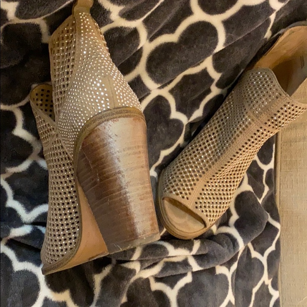 Open Toe Booties - Picture 3 of 4